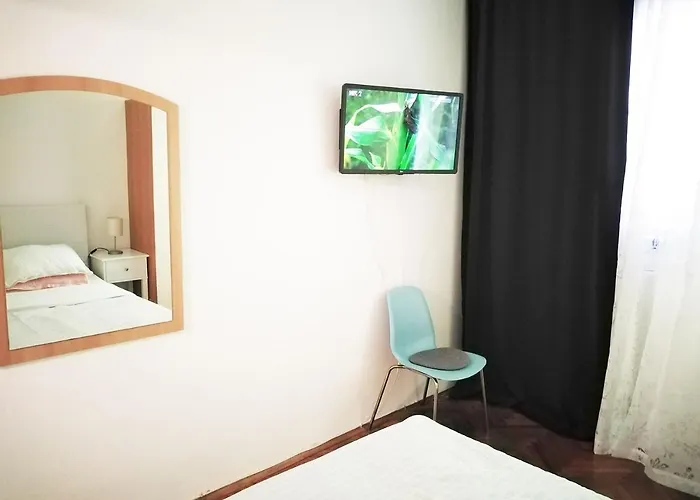 Blue Window 아파트 *