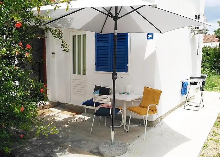 아파트 Blue Window *